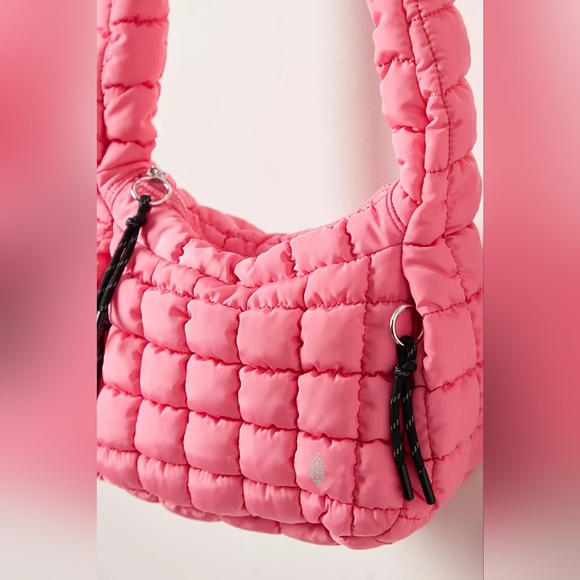 NEW Free People Pink Quilted Baby Carryall Sling Bag - Picture 3 of 4